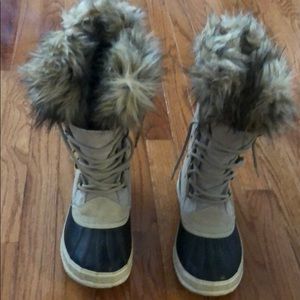 Joan of arctic sorel boots